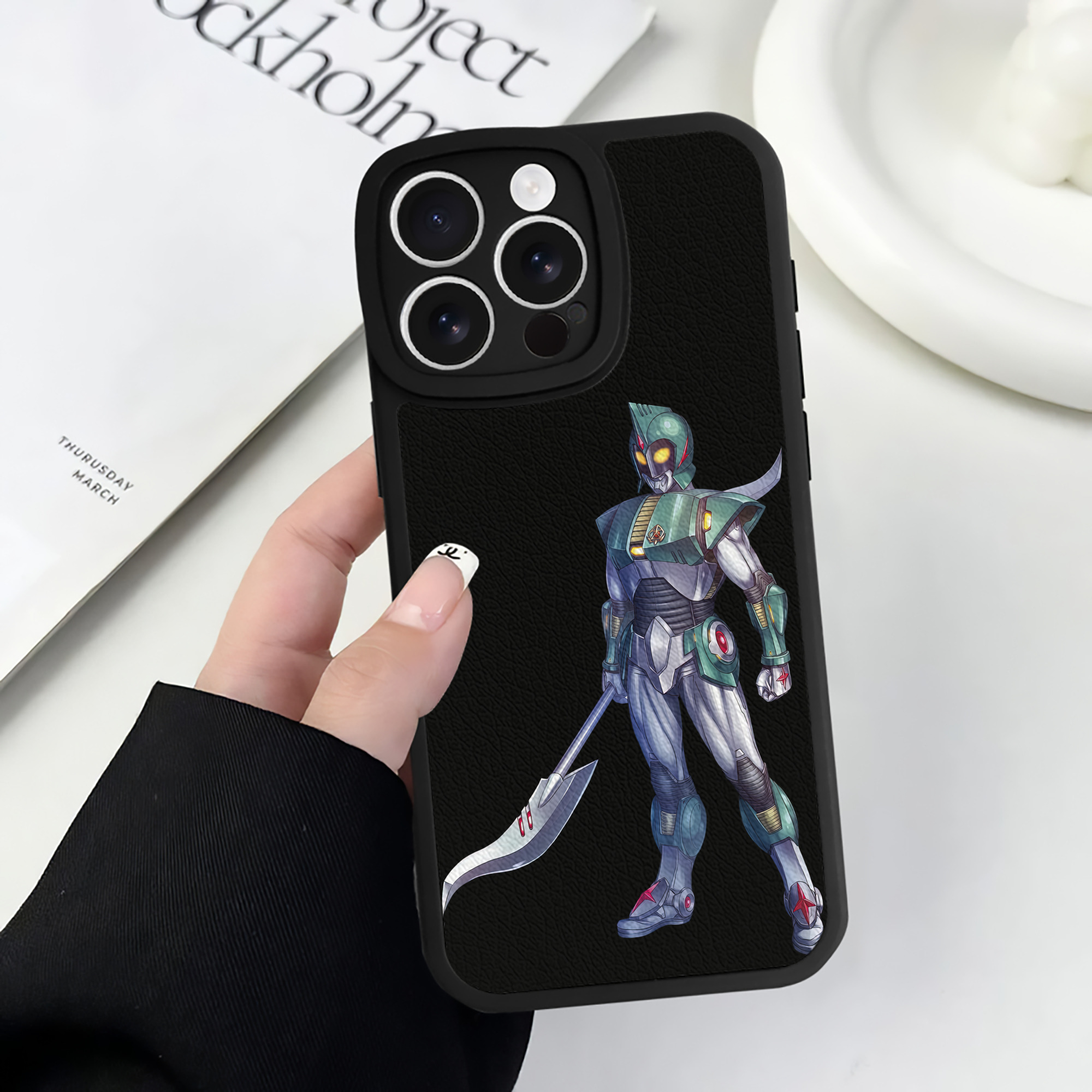 （画像用） ウルトラマン Ultraman 【iPhone 16シリーズ対応】シリコンスマホケース（レザー調） 材質：シリコン